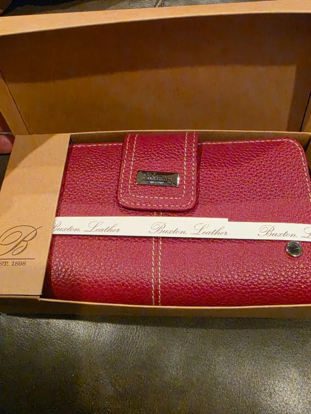 Buxton Women Clutch Wallet Red New In Box